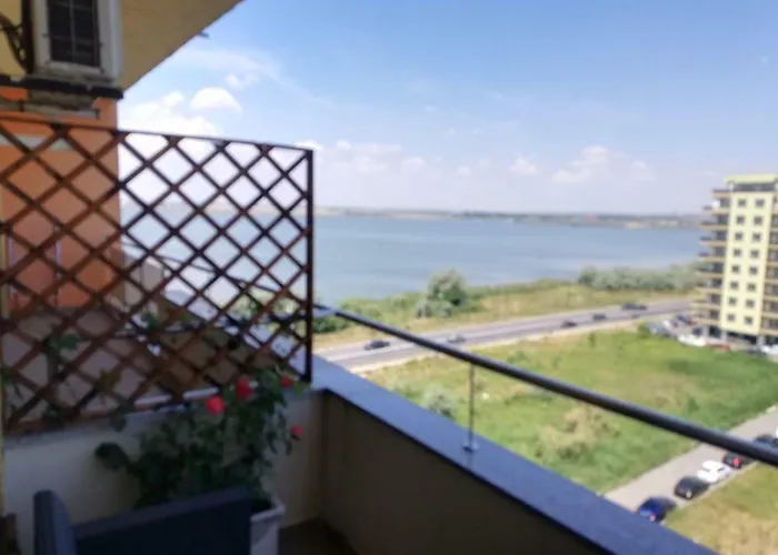 Mamaia Beach Vacation Rentals